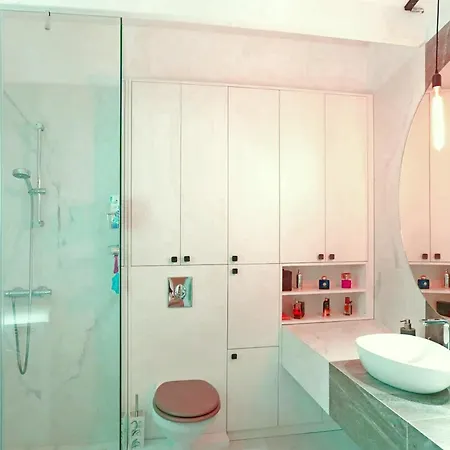 Langa Tomis Mall Apartment