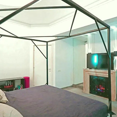 Langa Tomis Mall Apartment *